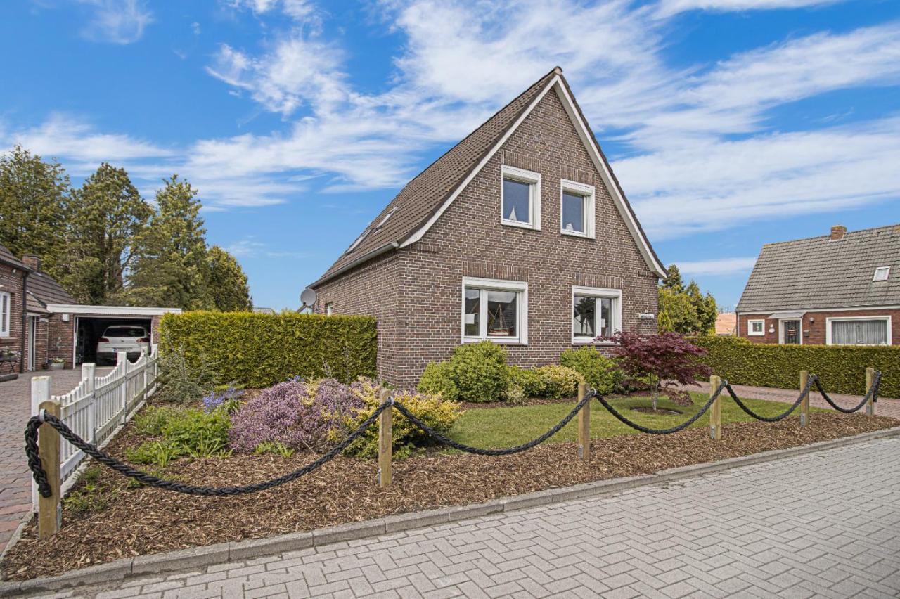 Fisserhuuske Esens Exterior photo